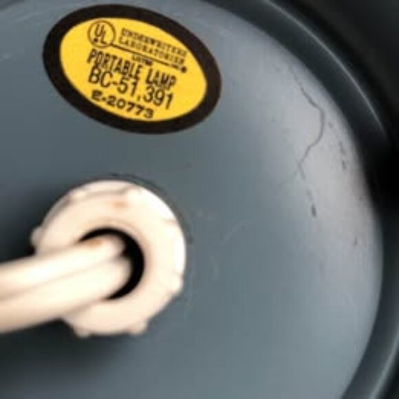 Vintage Toleware Accent Lamp Cottagecore - Picture 3 of 6